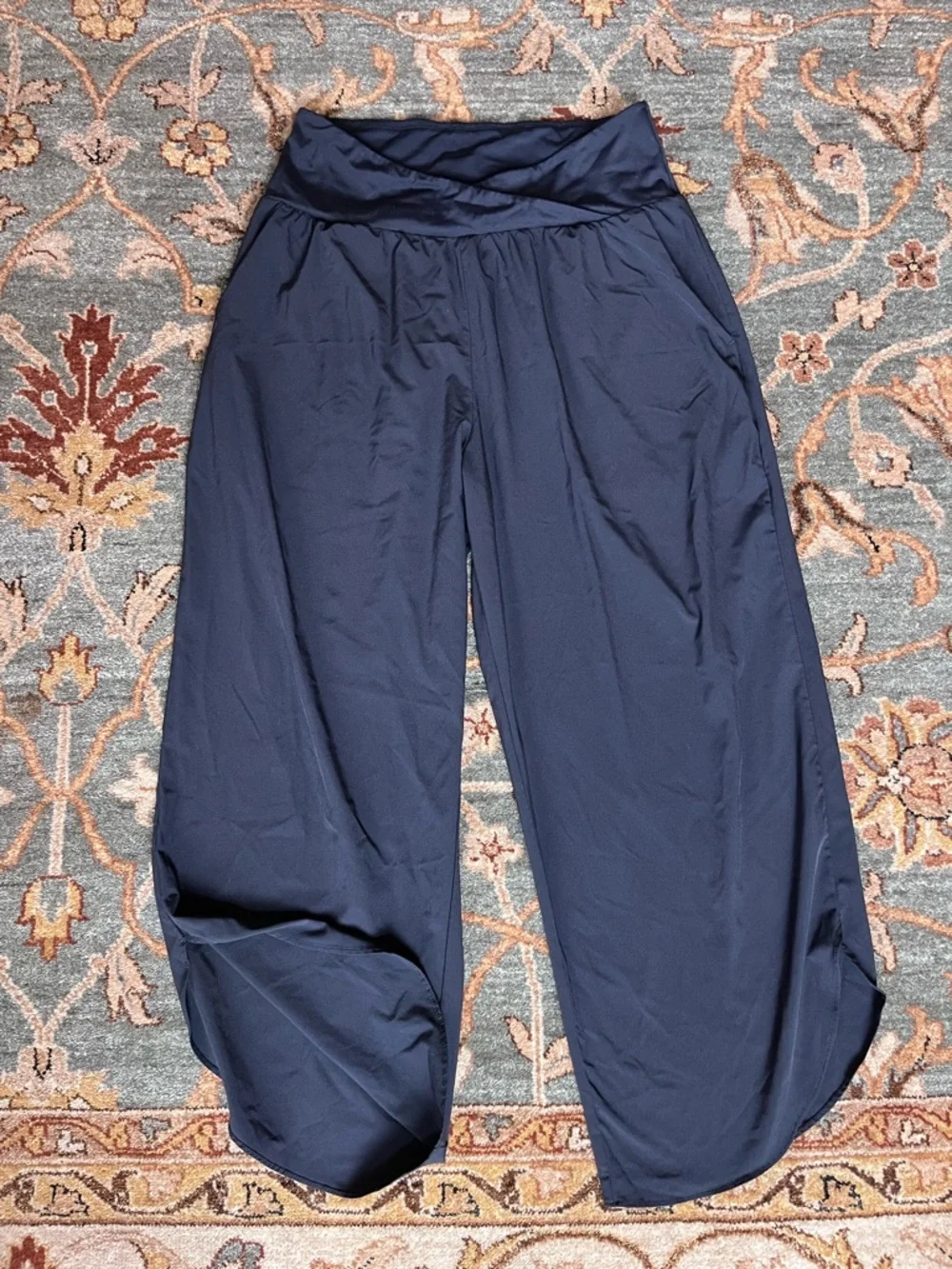 Halara Breezeful™ High Waisted Crossover Quick Dry Resort Pants with Pockets - Picture 1 of 4